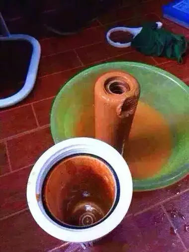 看看您家用的水管，是不銹鋼水管太貴，還是家人的健康不值得投資？