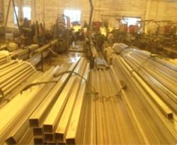 永穗不銹鋼方管倉(cāng)儲(chǔ)車(chē)間